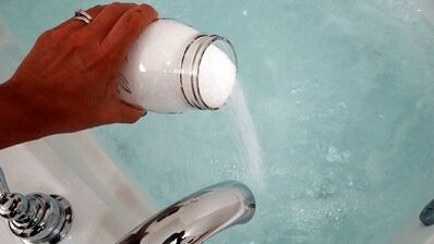 Together with soda bath for members